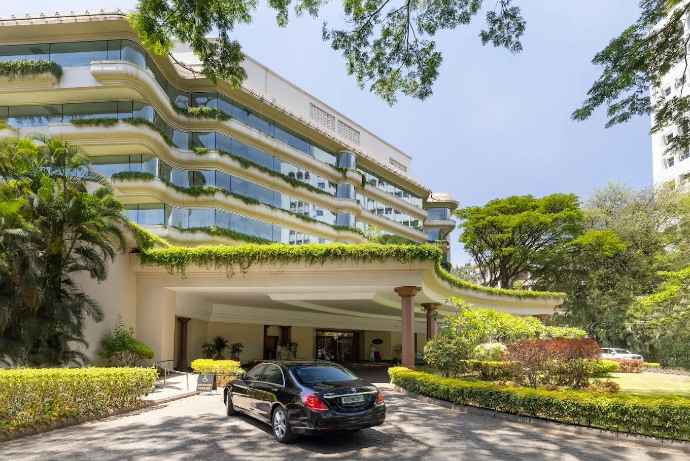 Sheraton Brigade Gateway Hotel